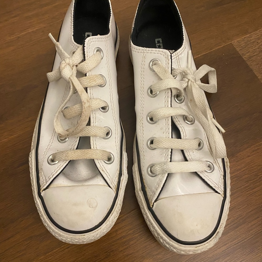 White patent leather Converse, size 6